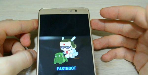 Сброс заводских настроек через Fastboot